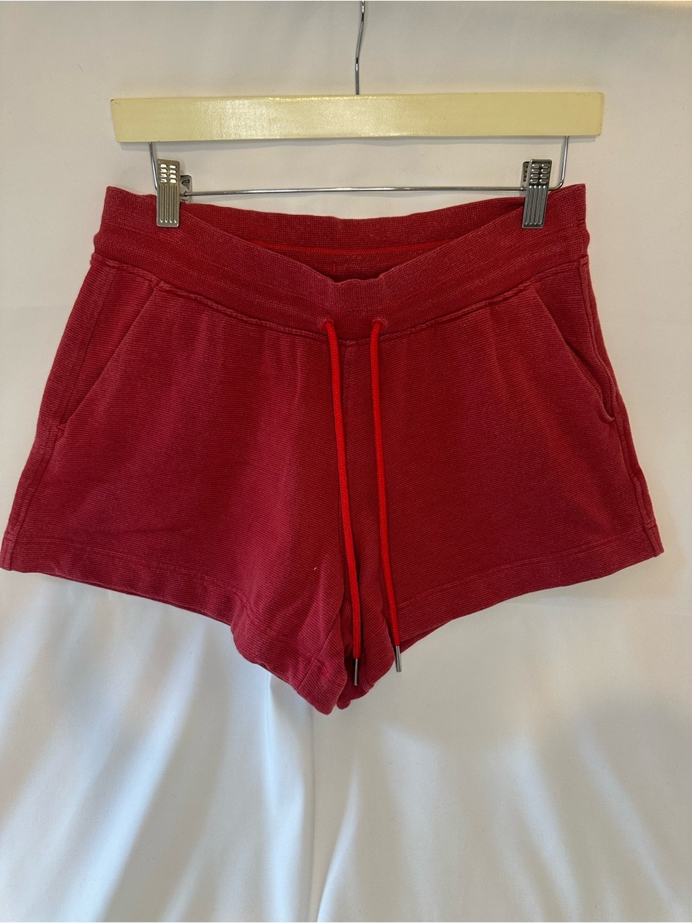 ATHLETA Red Pockets Short Shorts Size M